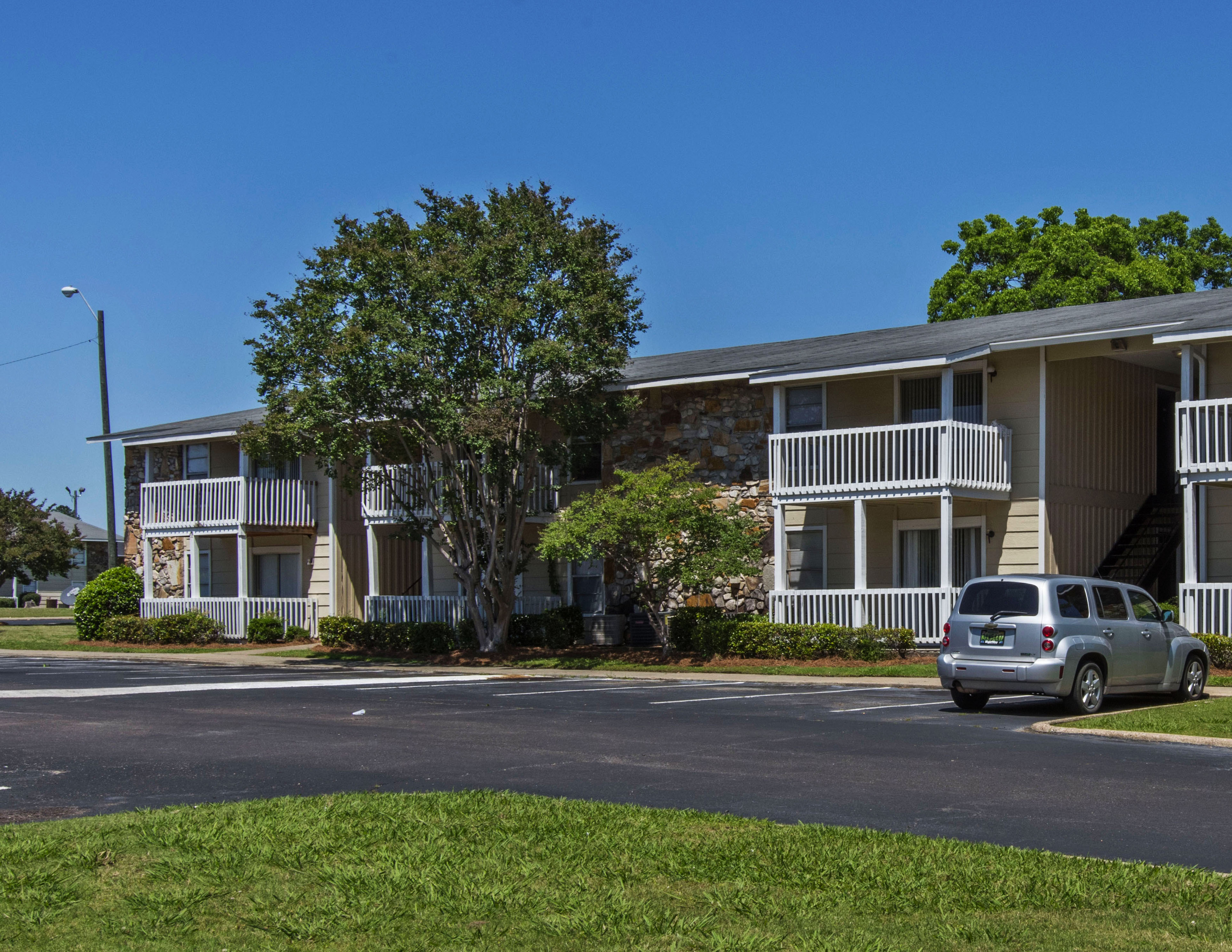 The Crossings at Carmichael The Multifamily Advisory Group at Cushman